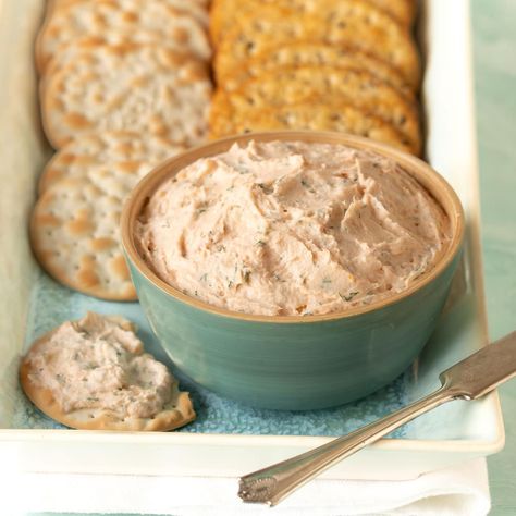 Try our Salmon Mousse Recipe for a flavorful and elegant delight! With perfectly balanced tastes and a hint of smokiness, it's versatile too. Use it as a spread, in pastry puffs, or on cucumber slices. Easy to make, no gelatin needed. Don't miss out on this creamy, flavorful treat. #seasonedkitchen #smokedsalmonmousse #salmonmousserecipe #easyappetizers #salmonrecipes Summer Appetizers For A Crowd, Salmon Mousse Recipe, Salmon Mousse Recipes, Berry Cream Cheese, Mouse Recipes, Smoked Salmon Mousse, Salmon Mousse, Sandwiches Appetizers, Summer Appetizers Easy