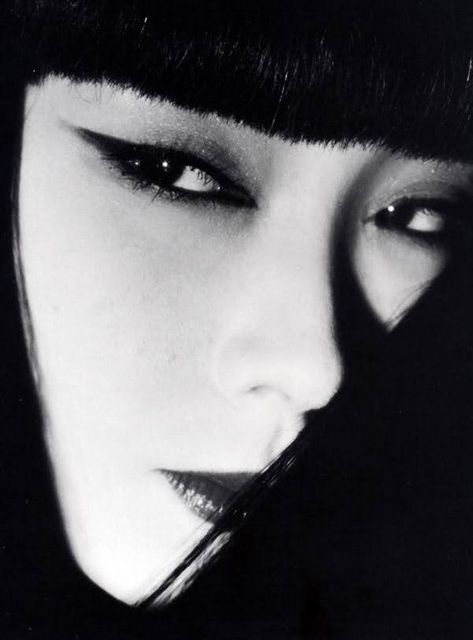 sayoko yamaguchi Sayoko Yamaguchi, Japanese Photography, Oh My Goddess, Female Reference, Yamaguchi, Dark Photography, 영감을 주는 캐릭터, 인물 사진, Photography Inspo