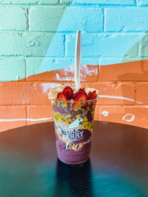 Acai Bowl Takeaway, Oakberry Acai, Acai Recipe, Acai Shop, Acai Bowl Aesthetic, Coffee Drive Thru, Digital Marketing Images, Smoothie Factory, Surfers Paradise Australia