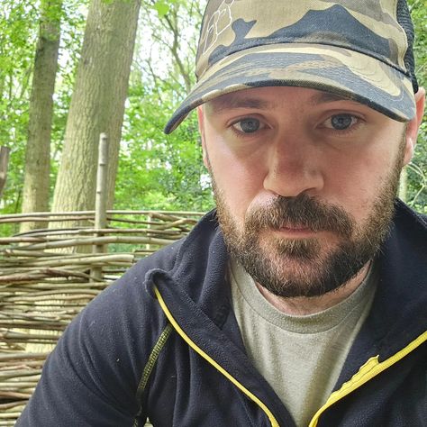 Day 1 on the forest school course with @suffolkwildlifetrust #survival #bushcraft #forestschool Steven Kelly, Survival Bushcraft, Army Man, Army Images, Sweet Love Text, Hot Army Men, Video Call With Boyfriend Screen Photo, Wallpaper For Men, Scammer Pictures