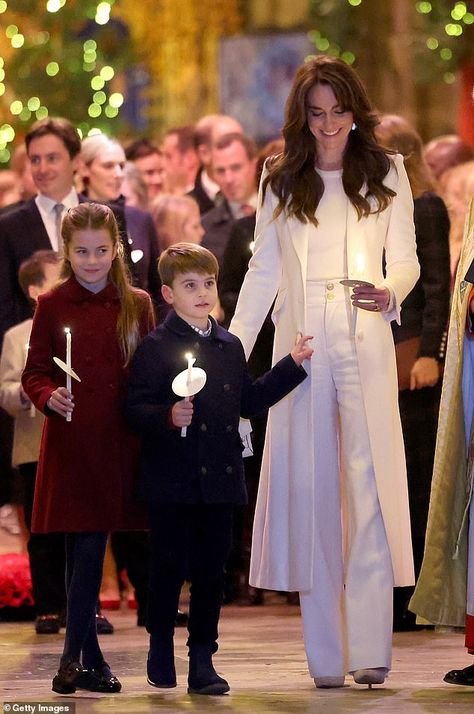 Lord Frederick Windsor, Düşes Kate, Louise Windsor, Princesa Charlotte, Looks Kate Middleton, Prins William, Royal Family Fashion, Princess Catherine Of Wales, Princess Katherine