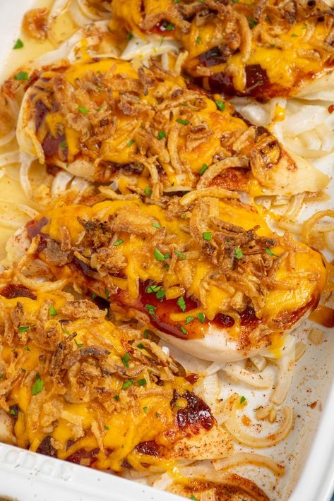 Cheesy BBQ Chicken Cheesy Bbq Chicken Bake, Bbq Boneless Chicken Breast, Bbq Chicken Bake, Grilled Bbq Chicken Breast, Baked Bbq Chicken Recipes, Bacon Bbq Chicken, Oven Baked Bbq Chicken, Bbq Chips, Chicken Melts