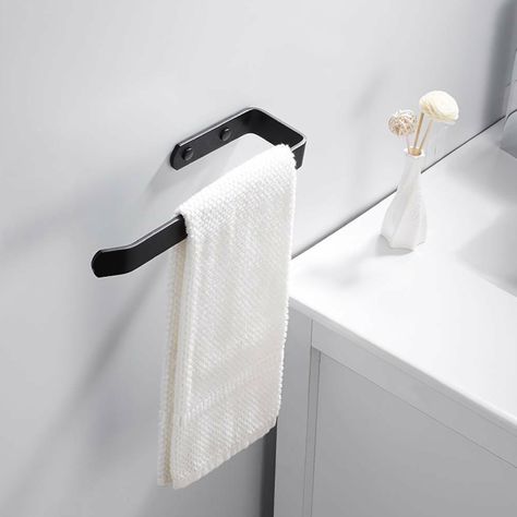 Hand Towel Bathroom Hanging, Bathroom Towels Display Hanging Modern, Where To Hang Hand Towel In Bathroom, Where To Hang Towel Bars In Bathroom, Hand Towel Hooks In Bathroom, Towel Ring Ideas, Bathroom Towel Rack Ideas Display, Small Bathroom Towel Rack Ideas, Hand Towels Bathroom Display