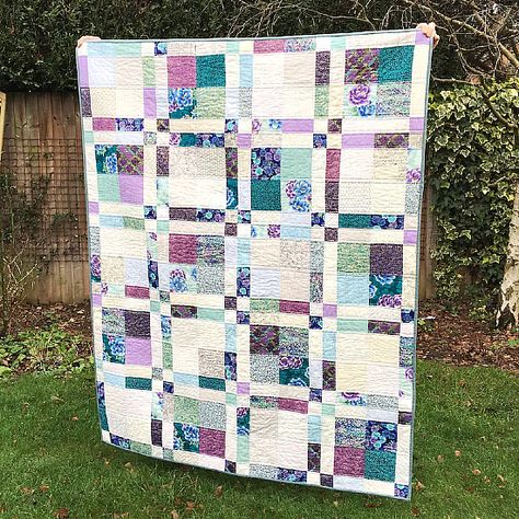 Charm Squares Make This An Easy Quilt - Quilting Digest 4 Patch Quilts, Disappearing 4 Patch, O Craft, Charm Square Quilts, Twin Quilt Pattern, Easy Crochet Basket, Quilting Ideas Patterns, Easy Crochet Basket Pattern, Baby Things To Make