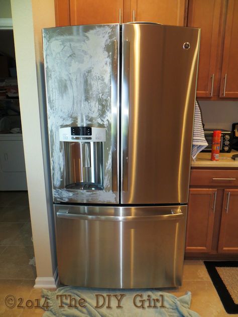 Best way to clean stainless - TheDIYGirl.com Fridge Cleaning Hacks, Cleaning House Hacks, Cleaning Stainless Steel Appliances, Cleaning Stainless Steel, Homemade Toilet Cleaner, Deep Cleaning House, Stainless Steel Fridge, Hardwood Floor Cleaner, Cleaning Painted Walls