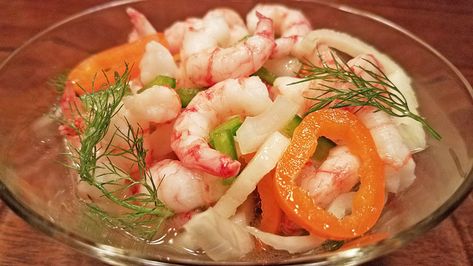 A great collection of shrimp recipes http://www.seatechcorp.com/chilean-shrimp-recipes.html Chilean Shrimp Recipes, Shrimp Sushi Rolls, Mexican Cocktails, Shrimp Sushi, Greek Pita, Shrimp Dumplings, Shrimp Ceviche, Shrimp Avocado, How To Cook Shrimp