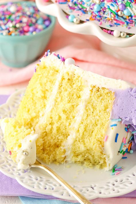 This moist Vanilla Layer Cake recipe is just what you've been looking for! Soft vanilla cake covered with homemade frosting. It's delicious & easy to make! Fluffy Vanilla Cake Recipe, Vanilla Cake Recipe Moist, Vanilla Layer Cake Recipe, Perfect Vanilla Cake Recipe, Vanilla Cake From Scratch, Easy Vanilla Frosting, Vanilla Layer Cake, Best Vanilla Cake, Perfect Vanilla Cake