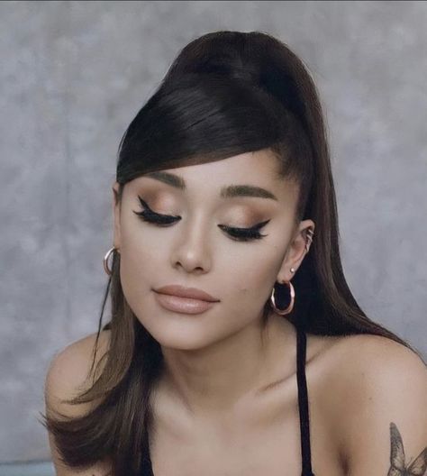 ariana grande | Ariana grande makeup, Ariana grande hair, Ariana grande images Ariana Grande Eyes, Ariana Grande Makeup, Ariana Grande Hair, Ariana Grande Images, Ariana Grande Fans, Ariana Grande Cute, Ariana Grande Style, Ariana Grande Photoshoot, Ariana Grande Wallpaper