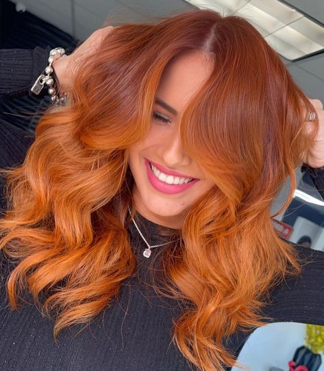 Copper Red Hair Balayage Copper Balayage Blue Eyes, Rose Gold Orange Copper Hair, Fall Cooper Hair Color, Shadow Roots Copper Hair, Ginger Balayage Copper Strawberry Blonde Ombre Hair, Copper Hair Bright, Fun Copper Hair Color Ideas, Cooper Hair Color Short Hair, Cute Color Hair Ideas