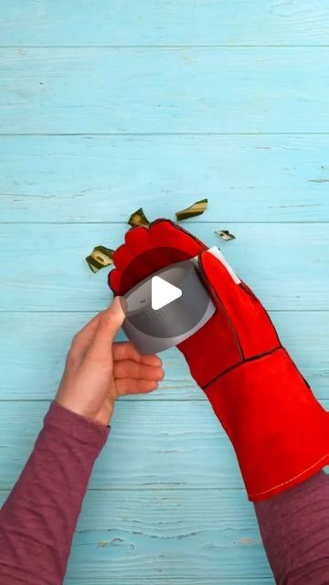 5-Minute Crafts on Instagram: "Amazing sticky tape tricks you probably didn't know about! 😉  #stickytape #lifehacks #tipsandtricks #smartsolutions" Diy Videos 5 Minute Crafts, 5 Minutes Crafts Videos, Five Minute Crafts Videos, 5 Min Crafts, Life Hacks Videos, Crafts Videos, 5 Minute Crafts Videos, Smart Solutions, Hacks Videos