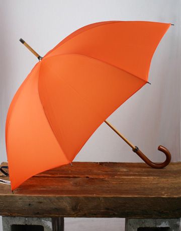 Buckets & Spades - Men's Fashion, Design and Lifestyle Blog: Nice Things @ Togs & Clogs #2 Orange Aesthetics, Orange Stuff, Simply Orange, Orange Things, The Color Orange, Orange Umbrella, Aesthetic Orange, Under My Umbrella, Umbrellas Parasols