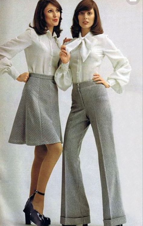 70s Office Fashion, 70s Office, Early 60s Fashion, 70s Fashion Women, 1970s Fashion Women, 70s Women Fashion, Women In The Workplace, 60s 70s Fashion, Retro Looks