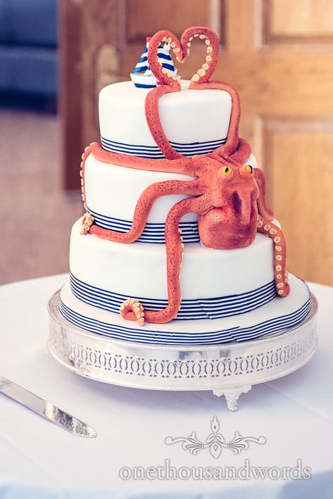 Amazing octopus wedding cake for nautical themed wedding. Photography by one thousand words wedding photographers Nautical Wedding Cake Ideas, Octopus Wedding Cake, Octopus Wedding, Nautical Wedding Cakes, Octopus Cake, Sailboat Wedding, Nautical Wedding Inspiration, Pirate Wedding, Nautical Wedding Ideas