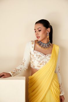 Blouse And Sharara, White Blouse Designs, Sharara Saree, Full Sleeves Blouse Designs, Yellow Sharara, Latest Saree Blouse, Saree Blouse Styles, Latest Blouse Designs Pattern, Full Sleeve Blouse