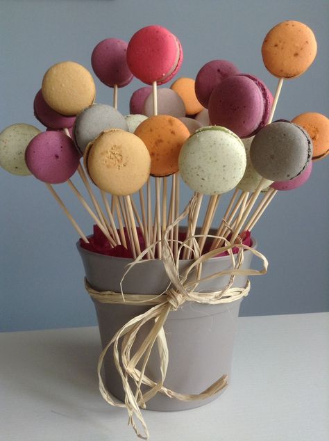 Macaron Decoration, Kue Macaroon, Macaron Cake, Macaroon Recipes, Delicious Snacks, בר מצווה, Sweet Table, Korean Artist, Macaroons