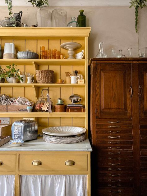 I’m Just Mad About Saffron – Hashtag Slow Yellow Country Kitchens, Chalk Paint Kitchen, Yellow Cabinets, Kitchen Revamp, English Kitchen, Kitchen Dresser, Oak Panels, Country Kitchen Decor, Dark Wax