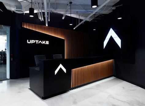 Reception Desk Ideas Creative, Workspace Office Design, Office Reception Design, Gym Design Interior, Cozy Workspace, Workspace Office, Reception Desk Design, Office Interior Design Modern, Corporate Office Design