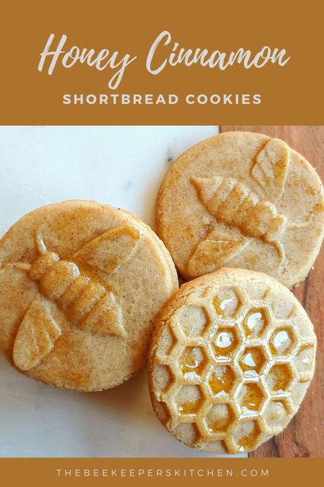 #HowToEatHealthyNutrition Butterless Desserts, Honey Cottagecore, Witchy Baking, Raw Honey Recipes, Cinnamon Shortbread, Honey Appetizers, Cottage Baking, Recipes With Honey, Jewish Desserts