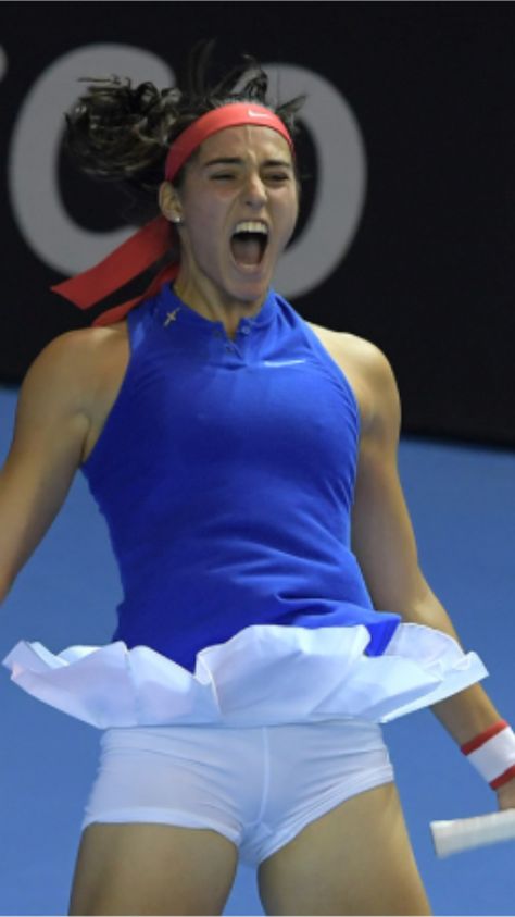 Caroline Garcia Caroline Garcia, Female Tennis Players, Tennis Pictures, Wta Tennis, Ladies Tennis, Female Tennis, Tennis Fashion, Maria Sharapova, Sport Tennis