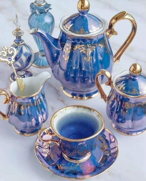 Inexpensive Jewelry, Pretty Tea Cups, Pretty Tea, Porcelain Tea Set, Tee Set, Stunning Jewellery, Tea Sets, Blue And Gold, Sugar Bowl Set