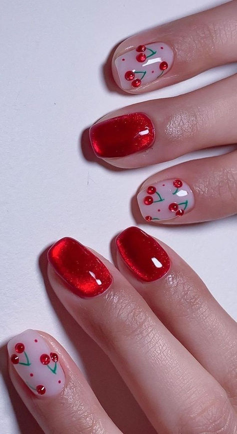 Strawberry Red Nails, Strawberry Nails Designs, Fruity Nails, Strawberry Nail Art, Strawberry Nails, Unghie Sfumate, Fruit Nail Art, Unghie Nail Art, Nagellack Trends