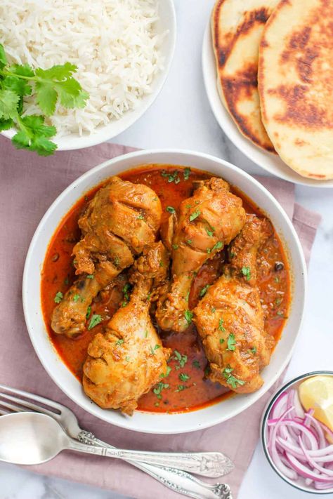 Indian Chicken Masala, Indian Chicken Curry Recipe, Chicken Masala Recipe, Chicken Korma Recipe, Korma Recipe, Whole Spices, Spiced Chicken, Chicken Korma, Indian Street Food Recipes