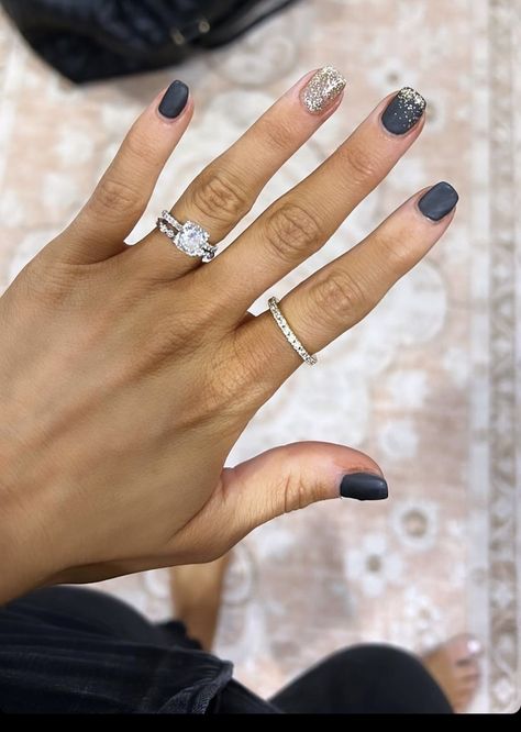 Engagement Nails For Pictures, Nails For Formal Event Black Tie, Winter Engagement Nails, Engagement Photos Nails, Engagement Picture Nails, Proposal Nails Engagement, Nails For Engagement Pictures, Engagement Photo Nails, Engagement Nails