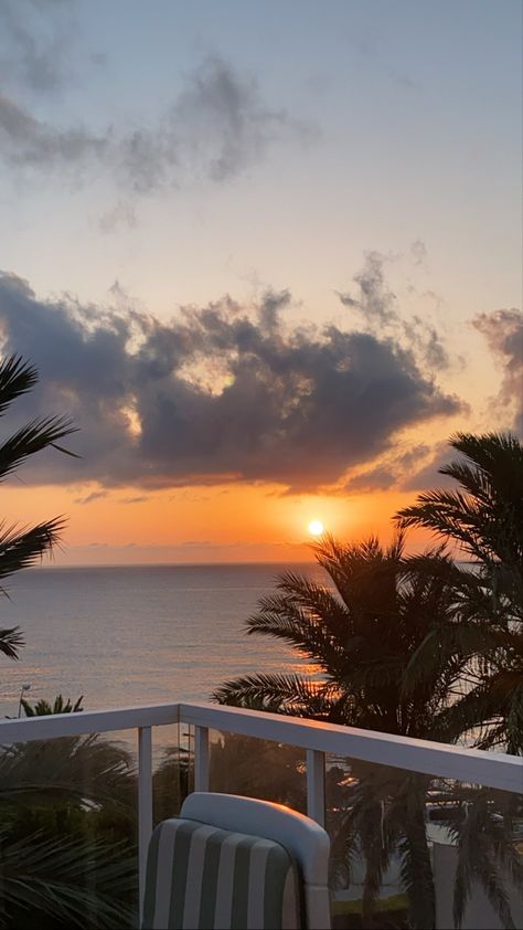 Sunset Aesthetic On The Beach, Beach Sunrise Aesthetic Wallpaper, Sunrise Balcony Aesthetic, Sunset Wallpaper On The Beach, Sunset View From Balcony, Sunset Beach House, Beach View Balcony, Beach View From Balcony, Sunset House Aesthetic