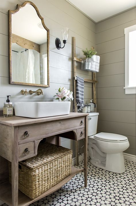 DIY Shiplap Video Tutorial, the easy and inexpensive way! - Jenna Sue Design Blog Makeover Kamar Mandi, Small Farmhouse Bathroom, Farmhouse Bathroom Decor Ideas, Farmhouse Bathroom Design, Rustic Farmhouse Bathroom, Farmhouse Bathroom Vanity, Video Makeup, Bathroom Farmhouse Style, Country Bathroom