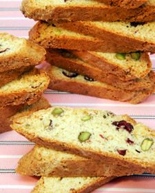 cranberry pistachio biscotti Cranberry Biscotti, Cranberry Pistachio Biscotti, Biscotti Recipes, Pistachio Biscotti, Italian Cookie Recipes, Cranberry Pistachio, Martha Stewart Recipes, Biscotti Cookies, Biscotti Recipe