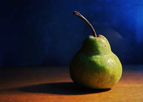 Pear Reference Photos For Artists, Pear Reference Photo, Pear Still Life Photography, Still Life Photos Reference, Simple Still Life Reference, Pear Reference, Still Life Images Photography, Art Reference Objects, Fruits Reference