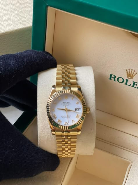 Women Diamond Rings, Gucci Watch Women, Timex Marlin, Women Apple Watch, Women Gold Necklace, Tory Burch Watch, Apple Watch Bands For Women, Mens Rolex, Rings For Women Gold