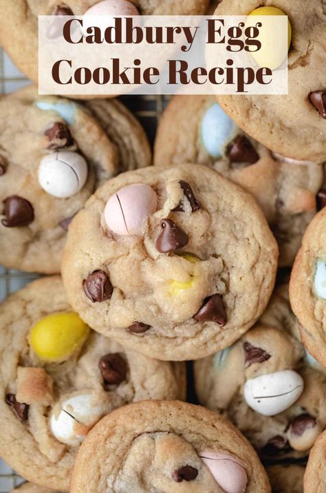 Easter Appetizer Recipes, Cadbury Egg Cookies, Easter Chocolate Chip Cookies, Recipes For Easter Dinner, Cadbury Cookies, Cadbury Mini Egg Cookies, Easter Breakfast Recipes, Easter Appetizer, Mini Eggs Cookies