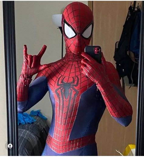 Spiderman Makeup, Spiderman Outfit, Spiderman Suits, Image Spiderman, Spiderman Theme, Spiderman Drawing, Spiderman Costume, Cute Outfits With Leggings, Spiderman Cosplay