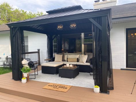 Cheap Backyard Gazebo Ideas, Quick Cheap Backyard Makeover, Gazebo Makeover Diy, Small Backyard With Gazebo Ideas, Backyard Gazebo Decor, Gazebo Furniture Ideas Backyard, Screen In Patio Decorating Ideas, Styling A Gazebo, Canopy Backyard Ideas