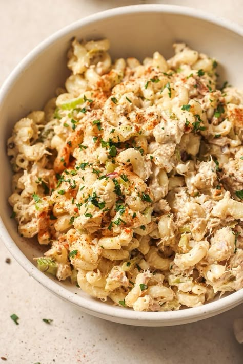 Budget-friendly, easy, and ready in 40 minutes max. Tuna Mac Salad, Pasta Salad With Tuna, Broccoli Cauliflower Casserole, Salad With Tuna, Tuna Macaroni Salad, Kale Salads, Recipes Tuna, Memorial Day Thank You, Baked Rice Pudding