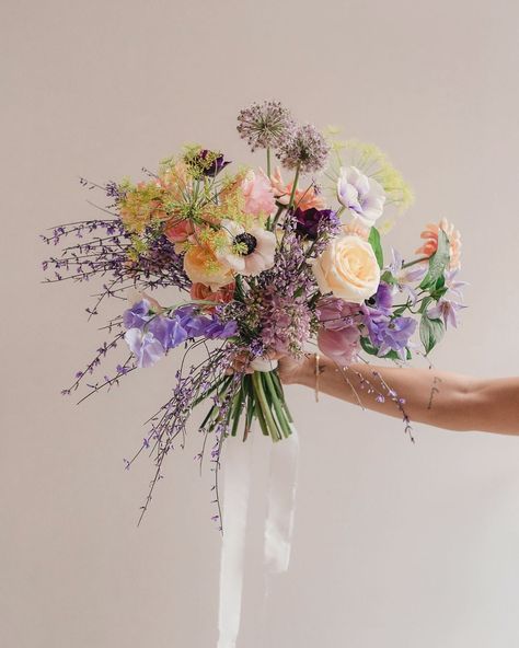 Ready for spring with this colorful bouquet by fleurstudio 💐 #bouquet #springbouquet #bouquetinspo #flowerarrangement #weddingsardinia #fleurstudioevents #weddinginspiration #weddingplanning #eventstyling Tangled Inspired Bouquet, Tangled Themed Bouquet, Rapunzel Wedding Bouquet, Rapunzel Flower Bouquet, Tangled Bouquet, Rapunzel Bouquet, Wedding Bouquet Colorful, Flower Aesthetics, Rapunzel Wedding