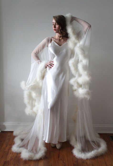 Floor length bridal robe. Getting ready for the wedding. Bride. Bridal Robe With Feathers, Bride Robe Getting Ready, Bridal Robe Getting Ready, Robe With Feathers, Long Bridal Robe, Illusion Tulle, Bridal Robe, Bridal Robes, Wedding Night