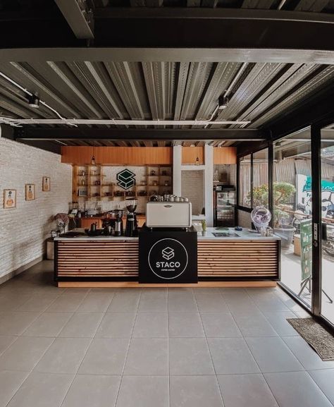 Cafe Serving Counter, Cafe Shelf Design, Fast Food Counter Design, Sandwich Shop Interior, Outdoor Food Court, Restaurant Counter Design, Counter Signage, Playstation Design, Lemonade Business