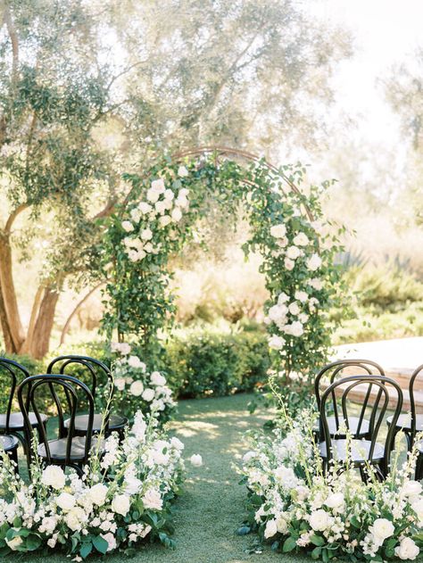 This French garden wedding inspiration is an absolute mood! A perfect look at how you can elevate your intimate wedding or minimony with lush florals and creative illustrated paper goods inspired by Old World European romance. Garden Weddings Ceremony, Garden Wedding Inspiration, Ceremony Inspiration, Garden Party Wedding, Ceremony Flowers, French Garden, French Wedding, Floral Arch, Flowers Wallpaper