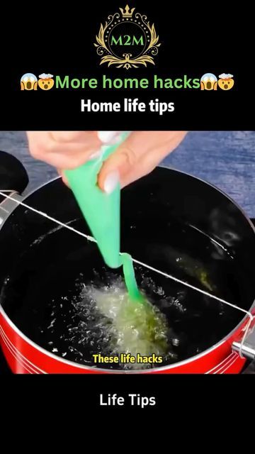 Cleaning Pots And Pans, The Cleaning Lady, Diy Useful, Cooking Tricks, Clean Pots, Cleaning Lady, Useful Hacks, House Hacks, Home Fix