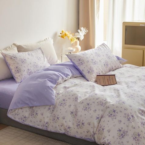 Amazon.com: EAVD Purple Pink Floral Comforter Set Queen White Soft Fluffy Microfiber Chic Garden Floral Bedding Comforter Set with 2 Pillowcases Vintage Style Botanical Comforter Set for All-Season : Home & Kitchen Purple Bedding Aesthetic, Purple And White Room, Purple Floral Bedding, Pink Floral Comforter, Purple Dorm Room, Girls Floral Bedding, Purple Bedroom Aesthetic, Botanical Comforter, Purple And White Bedroom