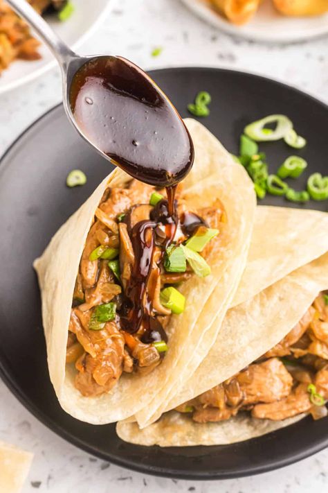 Moo Shu Pork - The Suburban Soapbox Mu Shu Pork, Plum Sauce Recipe, Moo Shu Pork, Asian Cuisine Recipes, Moo Shu, Beef And Pork Recipes, Boneless Pork Chop Recipes, Pork Wraps, Pork Entrees