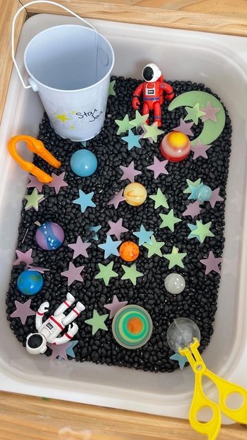 Space Sensory Bin, Space Activities Preschool, Space Sensory, Space Theme Preschool, Space Week, Space Activities For Kids, Space Preschool, Toddler Sensory Bins, Preschool Sensory