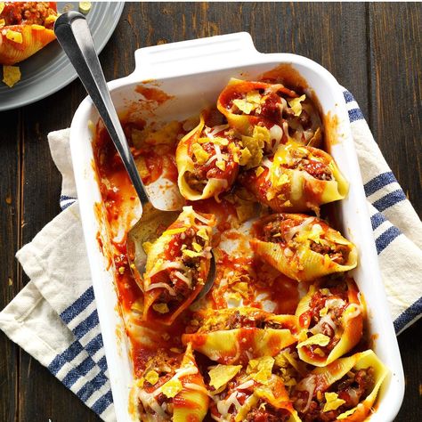 Taco Stuffed Pasta Shells Filled Pasta Shells, Taco Pasta Shells, Creamy Taco Pasta, Pasta Shells Recipe, Beef Snacks, Shell Pasta Recipes, Family Supper, Shells Recipe, Freezer Friendly Meals