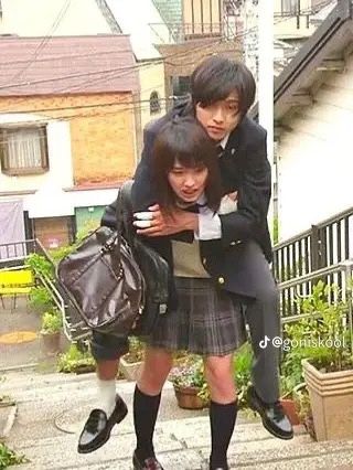 Kento Yamazaki Meme, L Dk Movie, Ldk Movie, Best Friends Reference, Funny Drawing References, Bases 2 People, Cute Couple Reference, 2 People Base, 2 Friends Pose