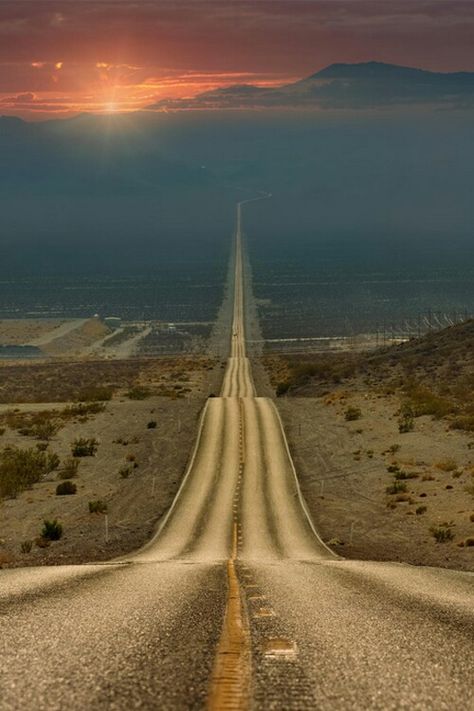 No tomorrow no dead end in sight. Long Road to Ruin~ Foo Fighters Beautiful Roads, The Road Less Traveled, In The Middle Of Nowhere, Road Less Traveled, Winding Road, Middle Of Nowhere, Foto Art, On The Road Again, Open Road