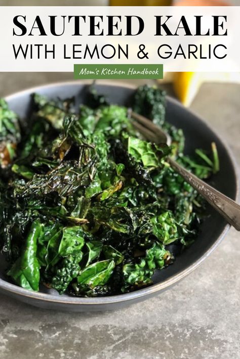 Garlic Kale Sauteed, Quick Kale Recipes, Cook Kale On Stove, Sauteed Kale Recipes, Kale Recipes Sauteed, Cooked Kale Recipes, Cooking Kale, Cooked Kale, Garlic Vegetables