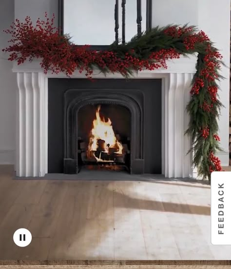 Luxe Christmas Decor, Christmas Decor Winter Wonderland, Home Tours Modern, Christmas Front Door Decorations, Cheap Christmas Trees, Christmas Fireplace Mantels, Greenery Christmas, Christmas Decor Trends, Sparkle Christmas