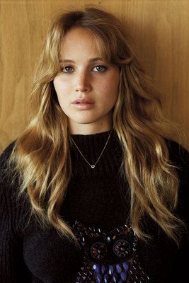 Jennifer Lawrence poster, mousepad, t-shirt, #celebposter Jennifer Lawrence Hair, Alasdair Mclellan, 70s Hair, Haircuts For Wavy Hair, Hair Envy, Grunge Hair, Dream Hair, Jennifer Lawrence, Aesthetic Hair